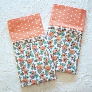 NWOT Pair of flannel pillowcases